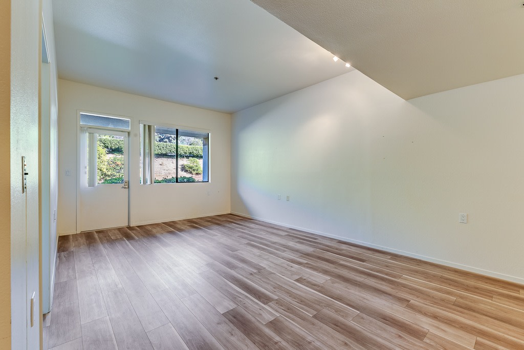 Senior Housing - Legacy Hills at Poway Image 19