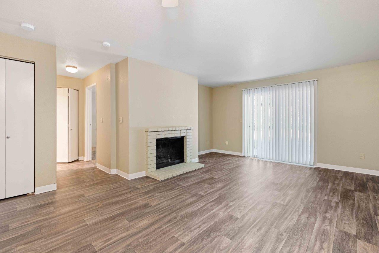 Saratoga Apartments Image 9