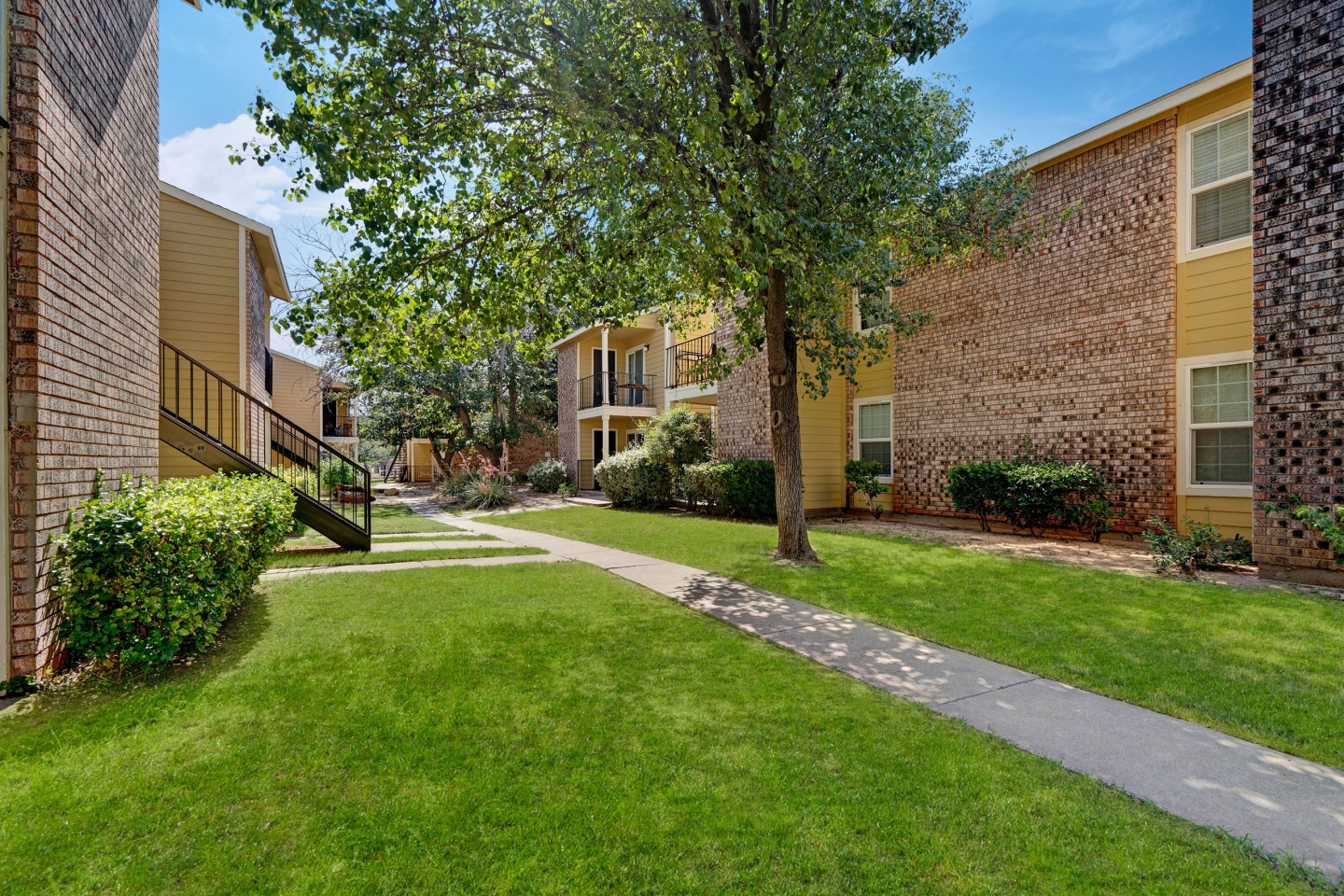 The Bradford Apartment Homes Image 12
