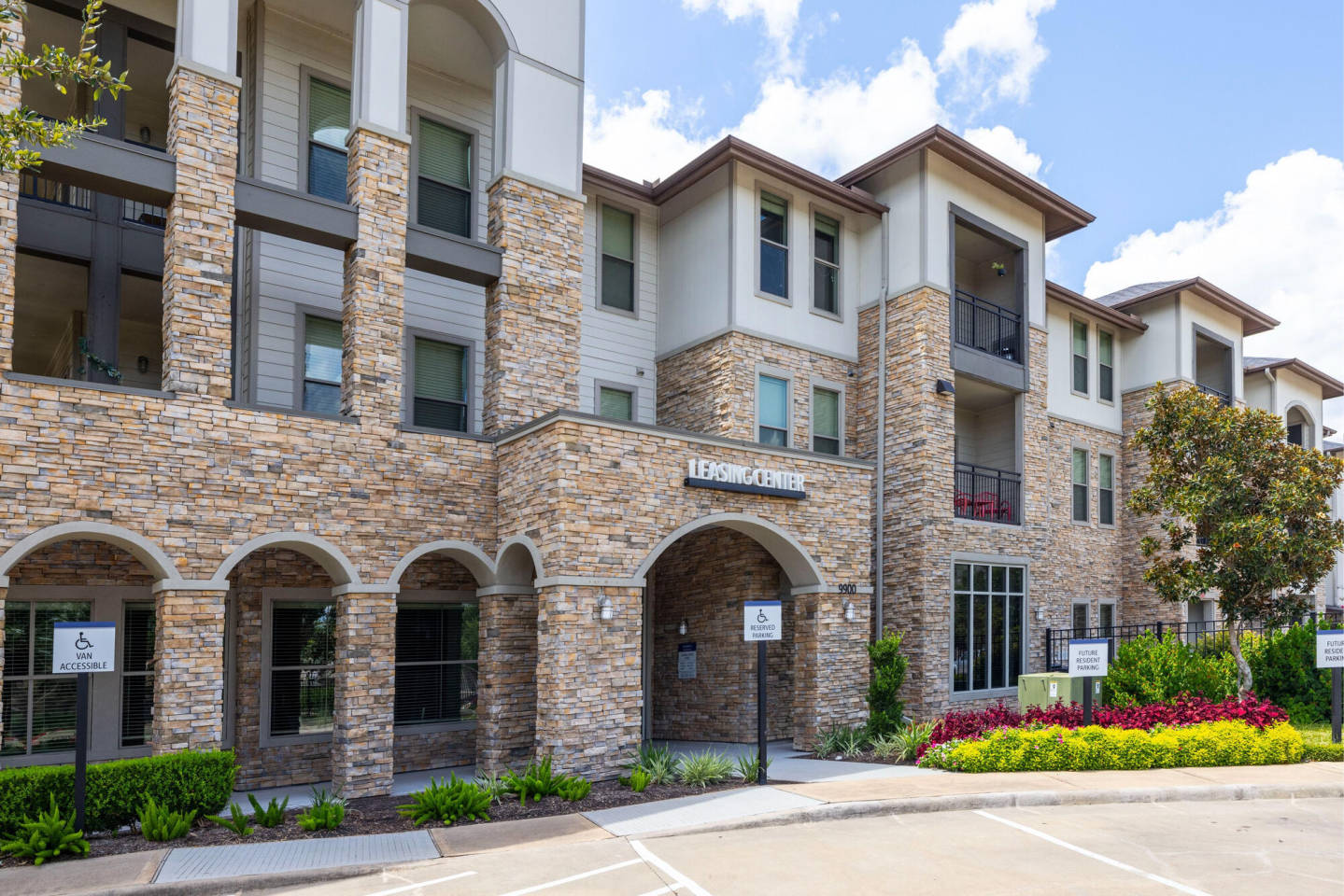 Olympus at Waterside Estates Image 45
