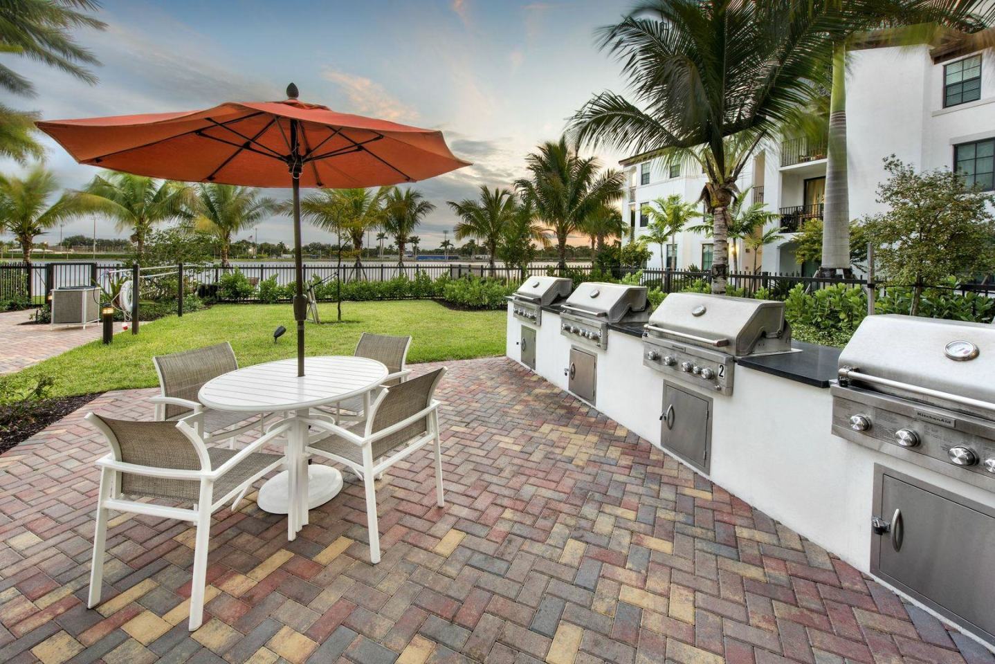 VIVA LUXURY APARTMENT Image 6