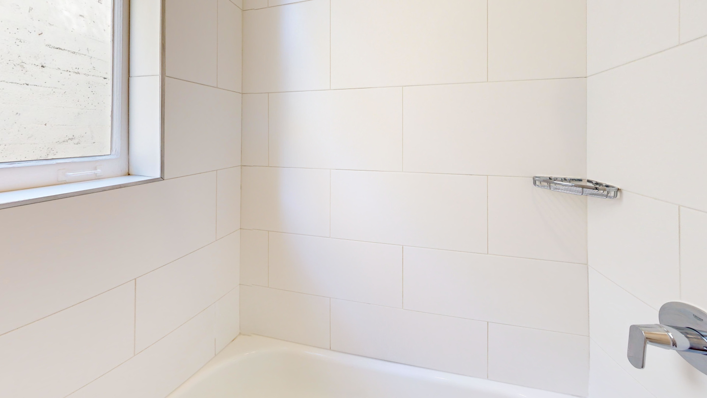 1401 Jones Image 4