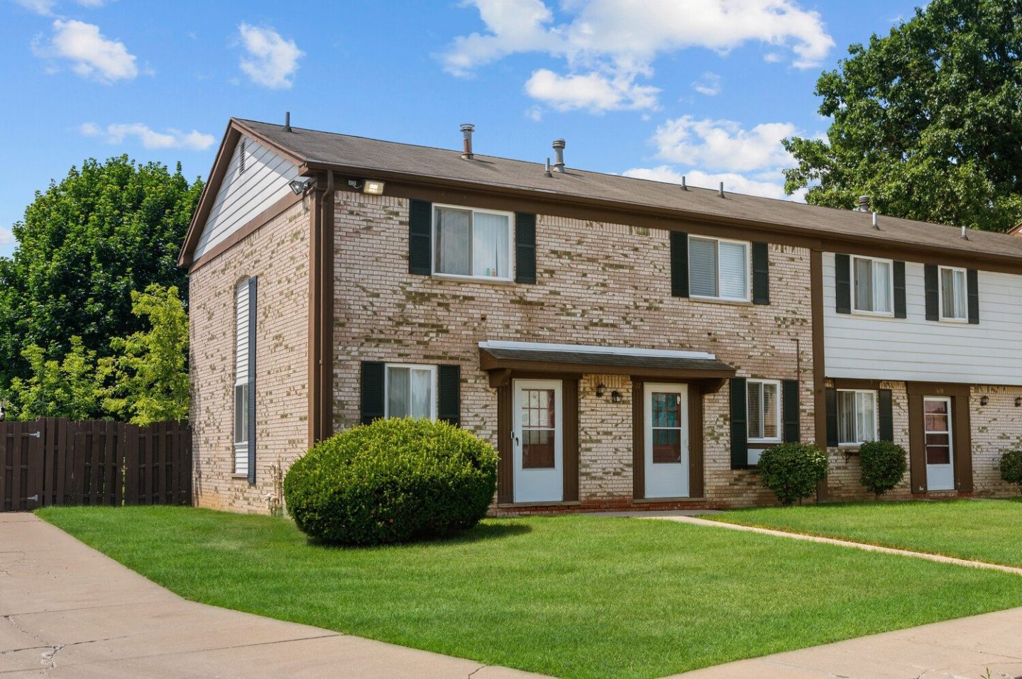Residences at Grand Blanc Apartments Image 2