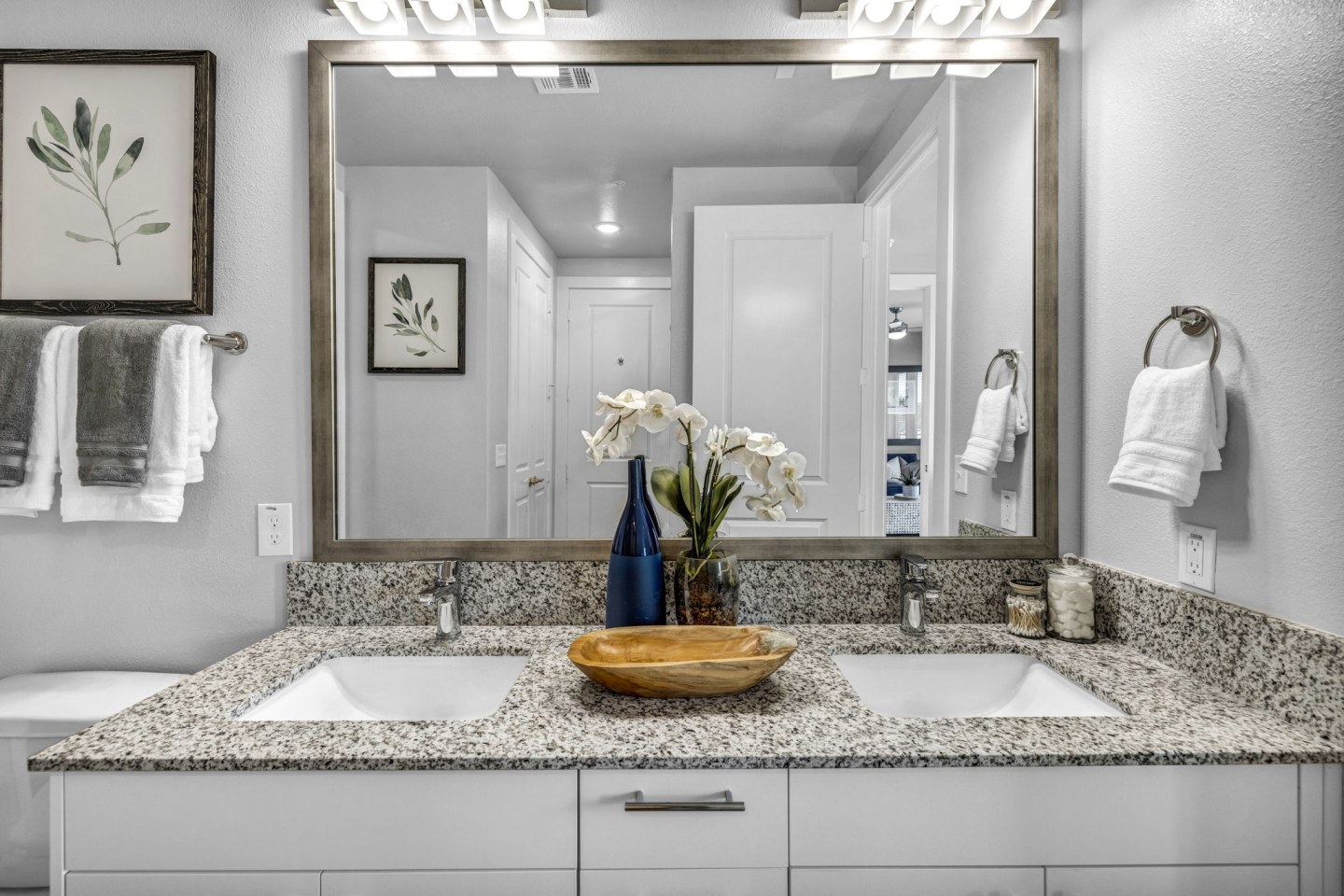 26 at City Point Image 73