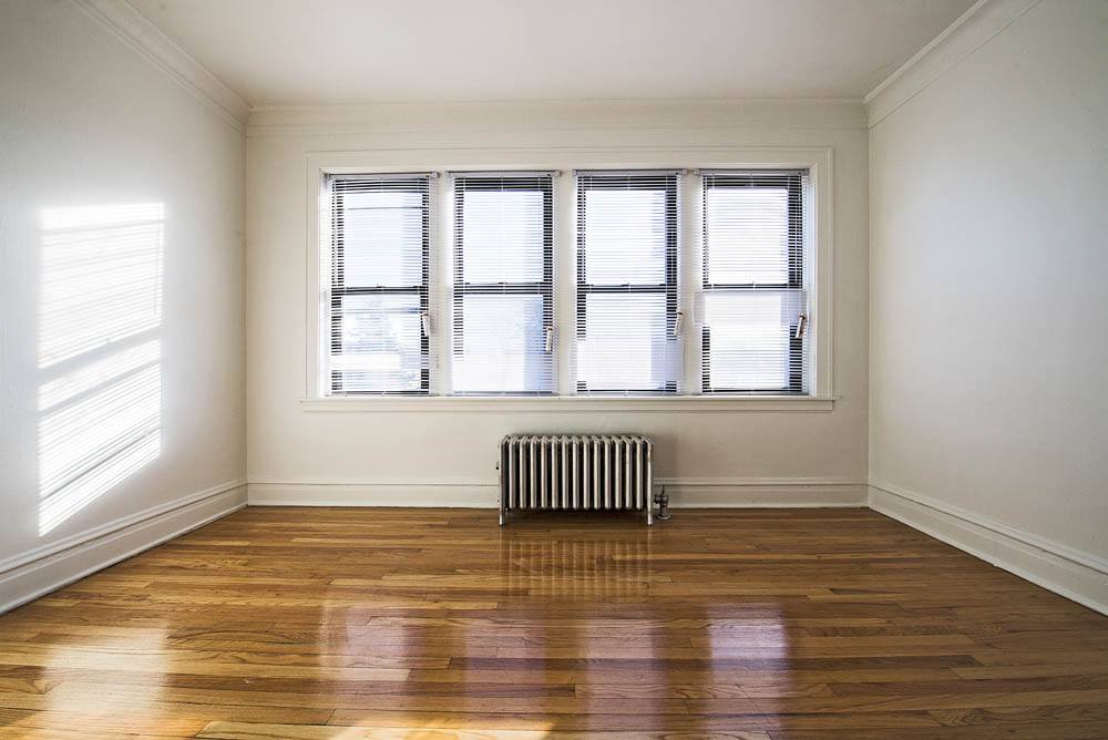 1704 W 77th St Image 1