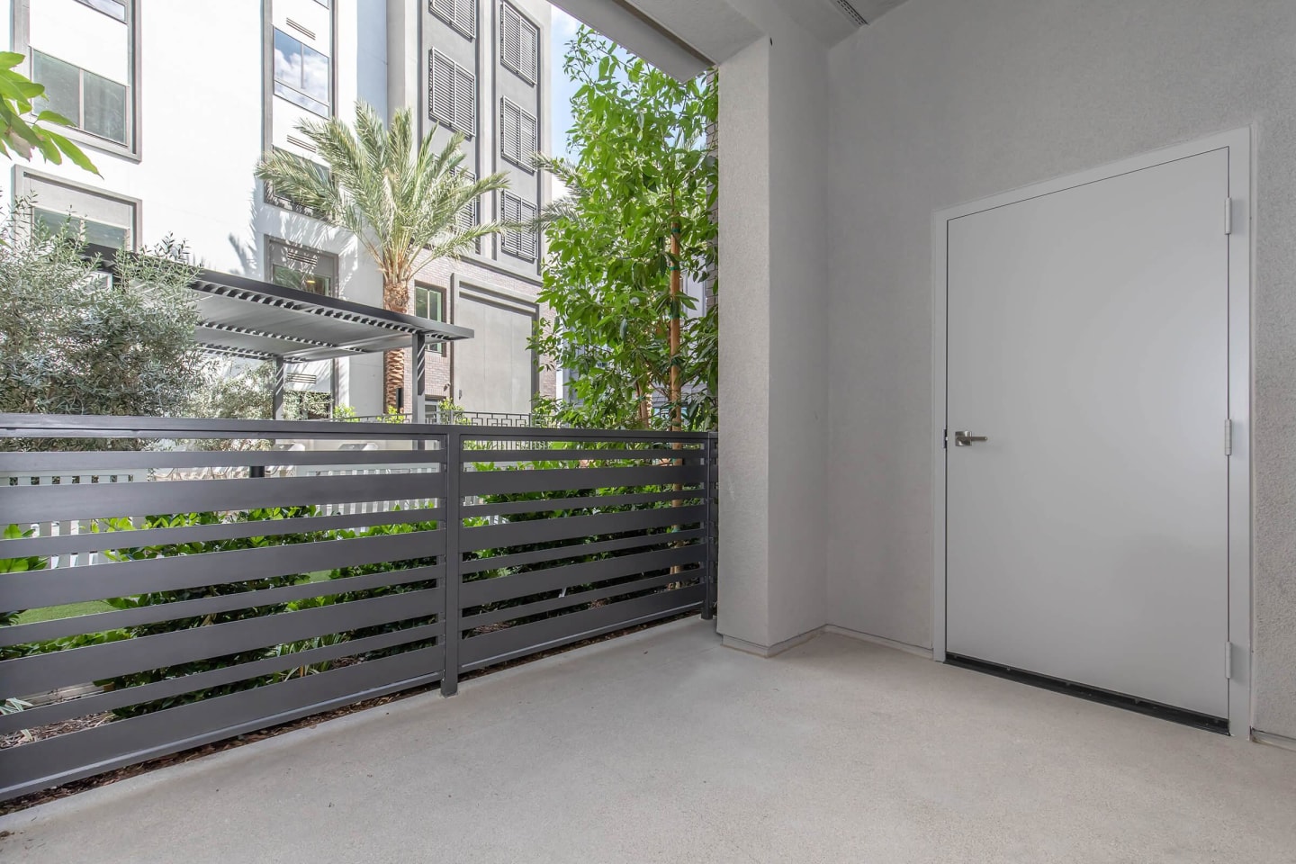 Link OC Apartments Image 128
