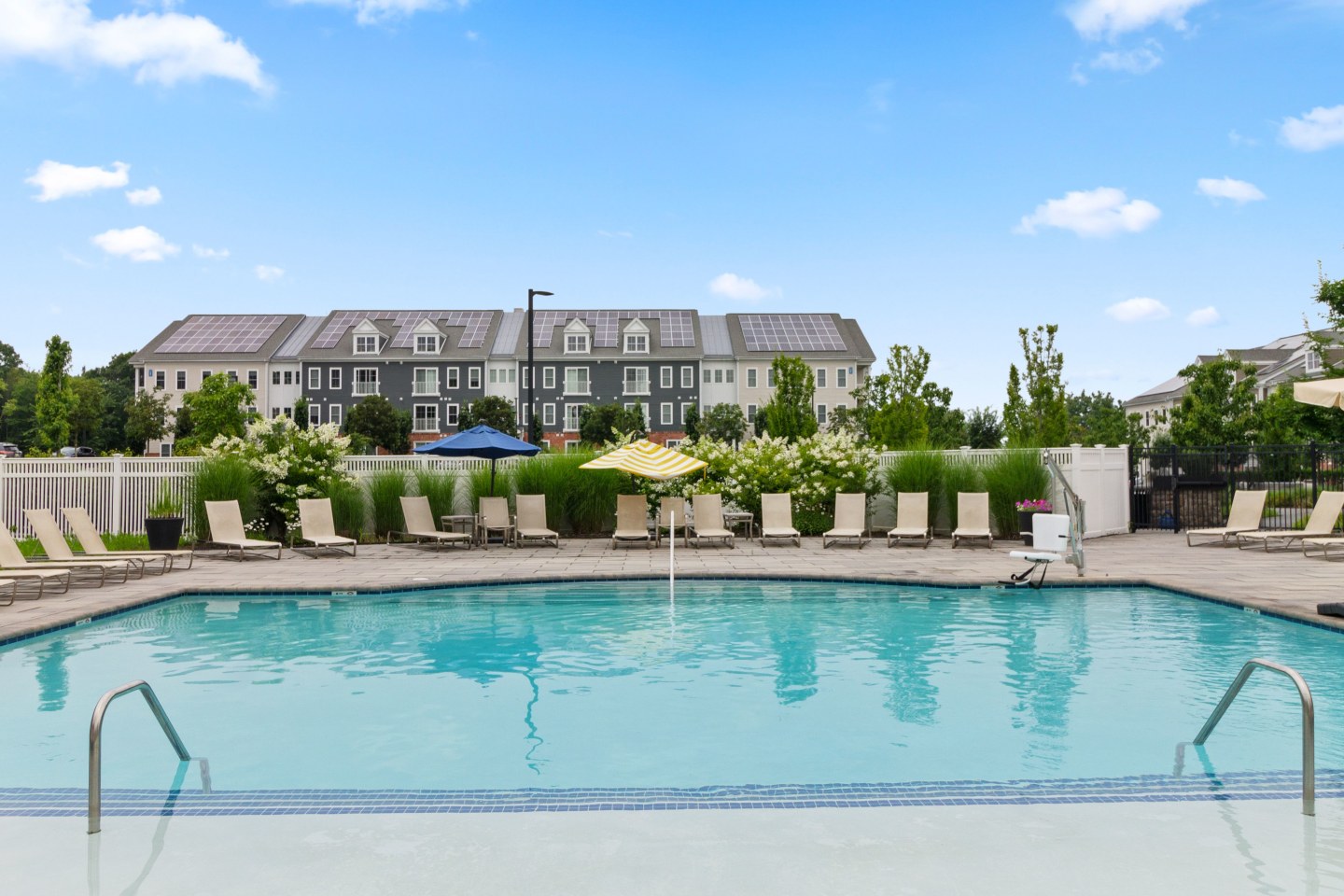 Cirrus Apartments Image 23