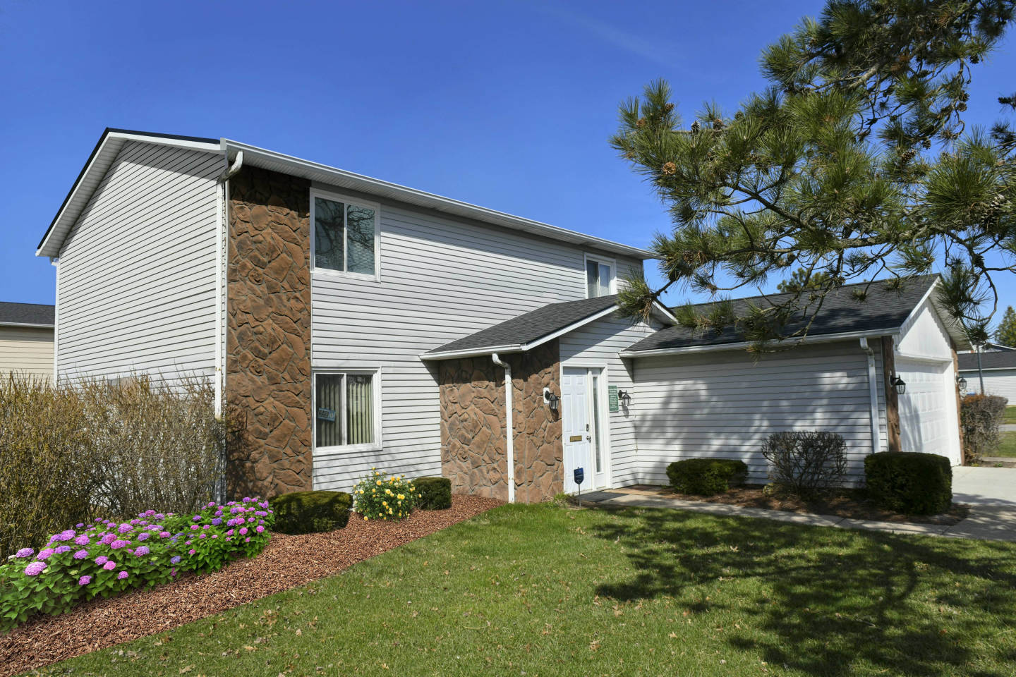 Evergreen Village Image 3