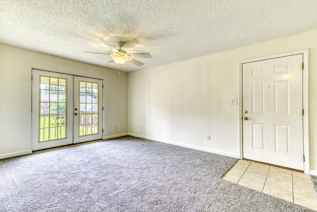 Briarwood Condominiums Image 21