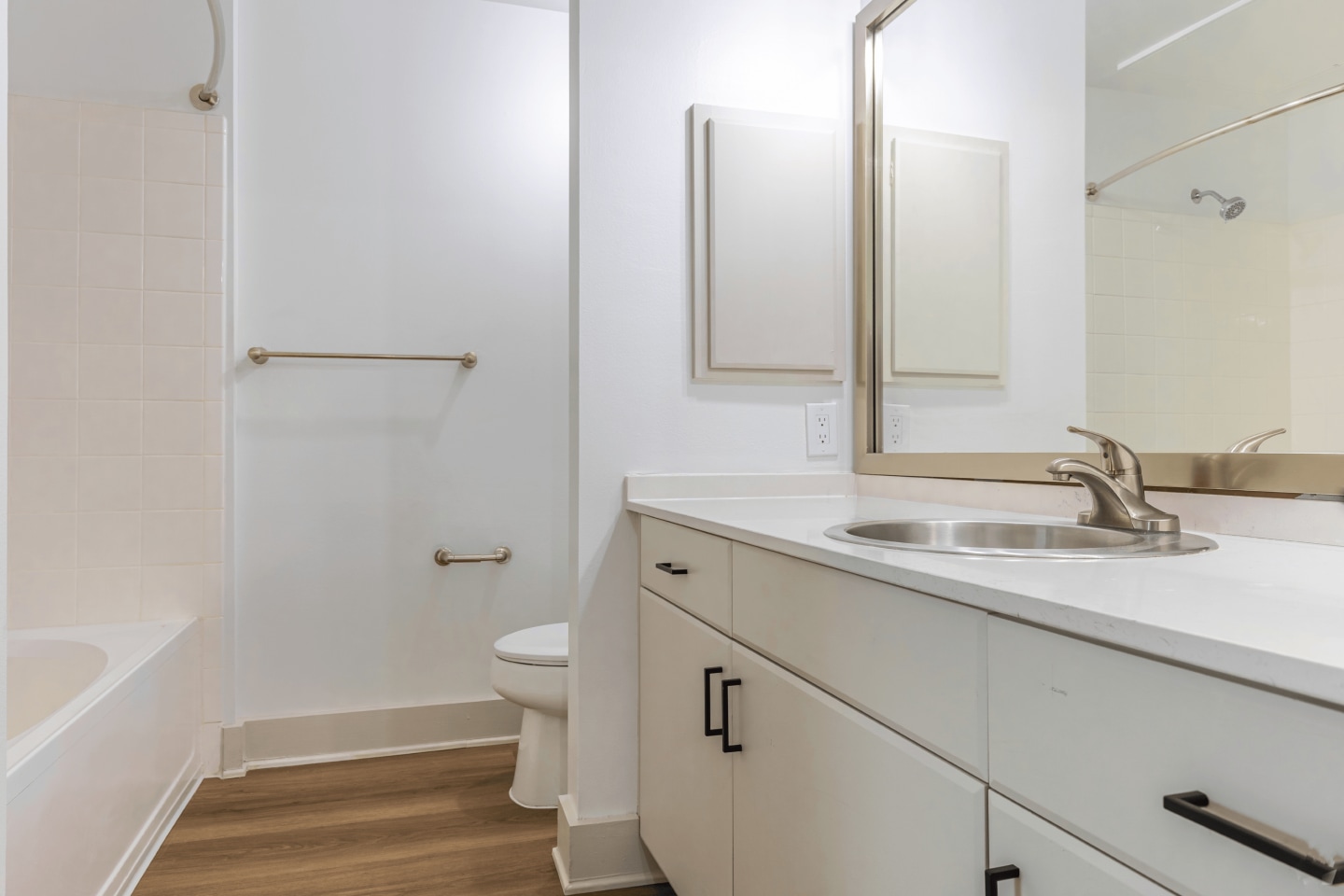 5225 Maple Avenue Image 36