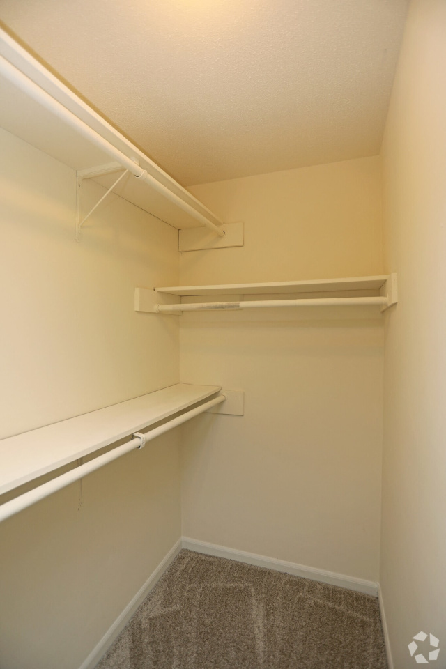 Residences at 1805 Image 7