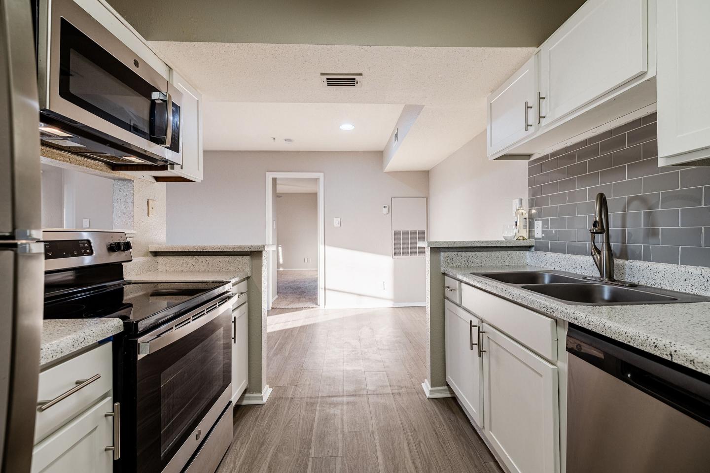 Spring Parc Apartment Homes Image 39