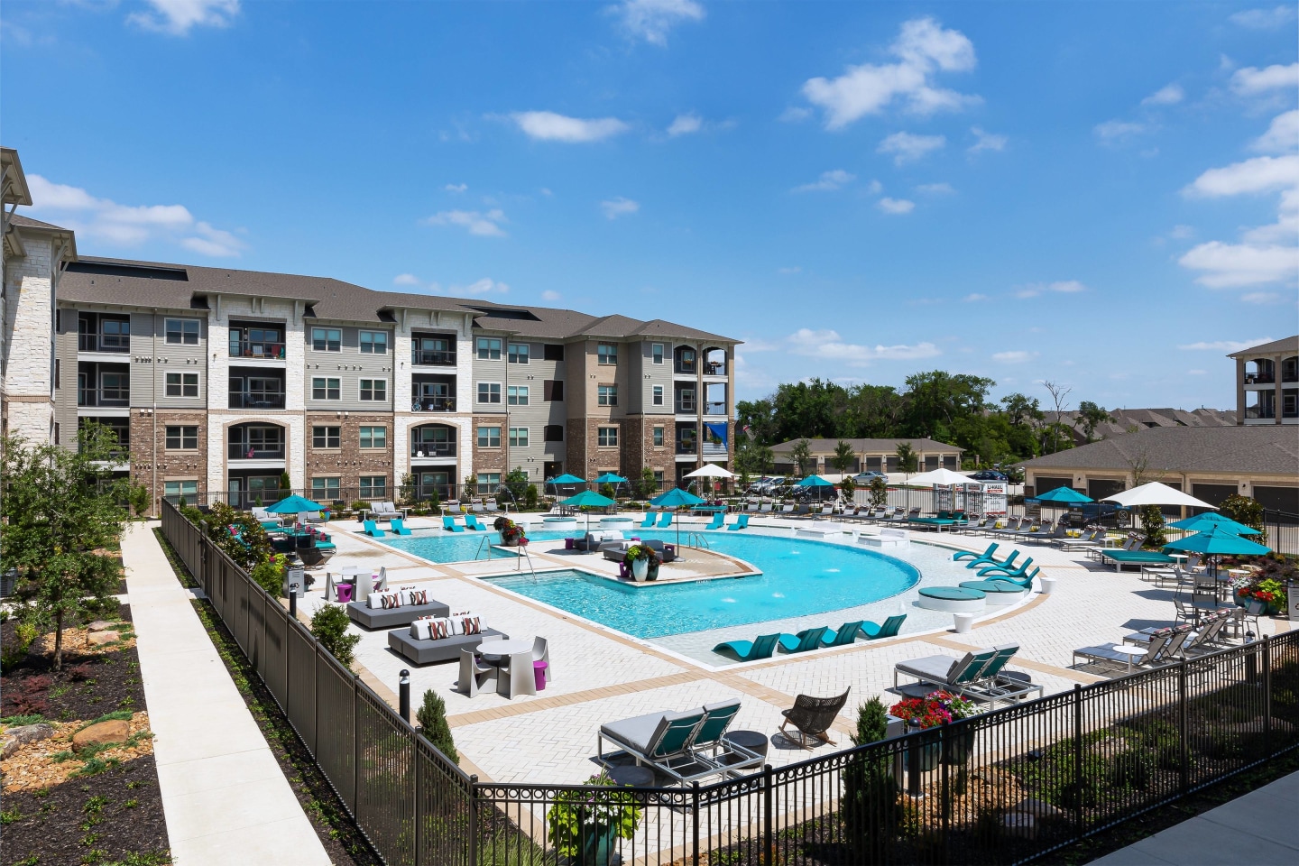 Cyan Craig Ranch Apartments Image 11