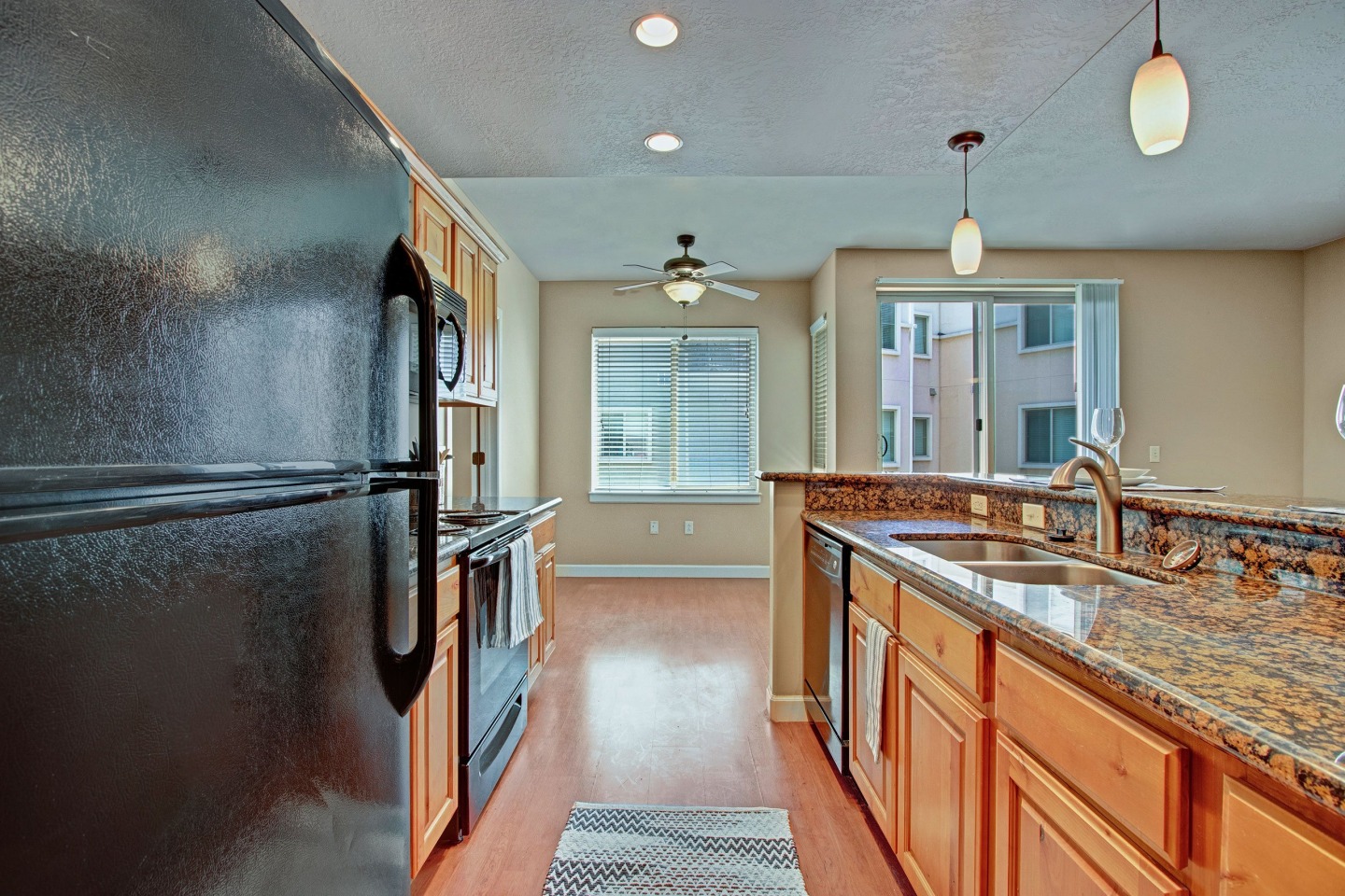 Bridges Apartment Homes Image 4