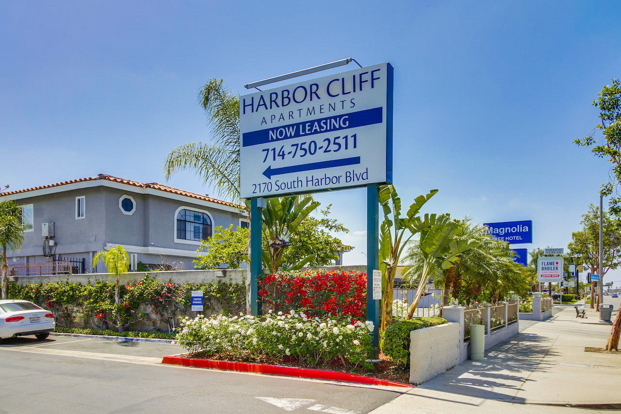 Harbor Cliff Apartments Image 29