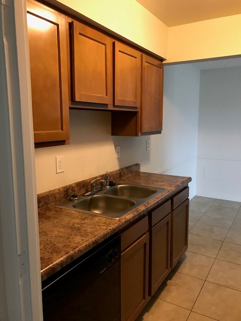 Brynwood Apartments Image 4