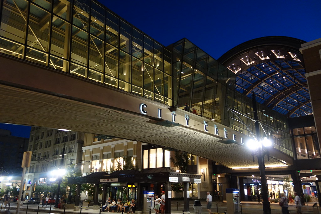 Pierpont By Urbana Image 69