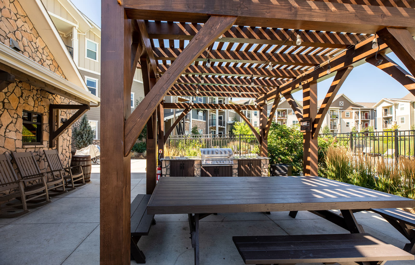 Bucking Horse Apartments Image 25