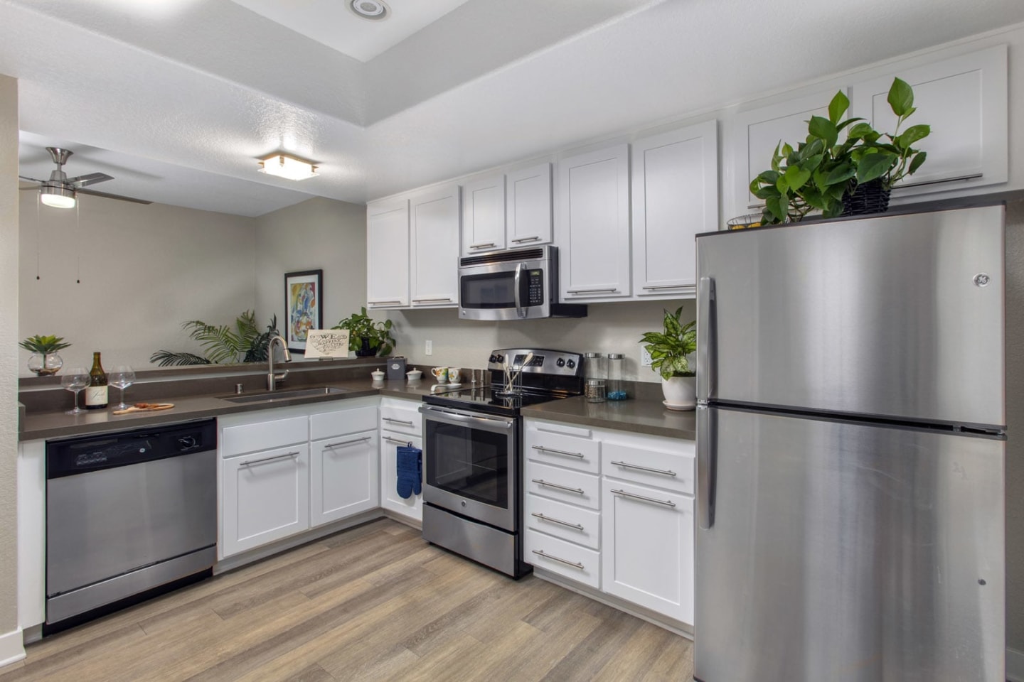 Harbor Pointe Apartments Image 17