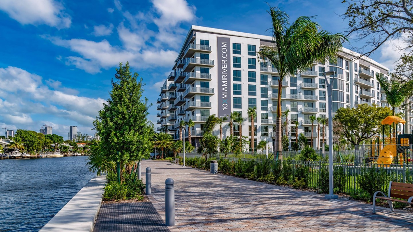 10X Miami River Image 27