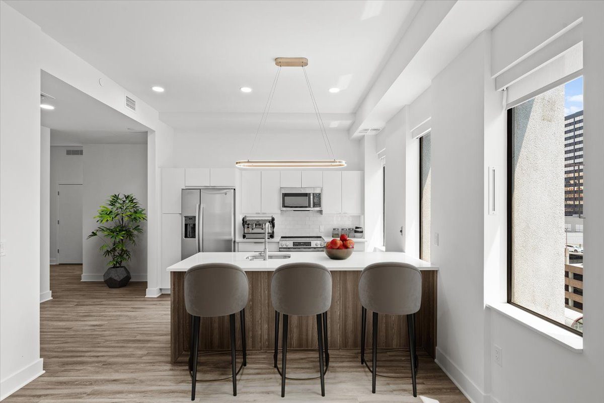 Sky on Main Luxury Apartments Image 1