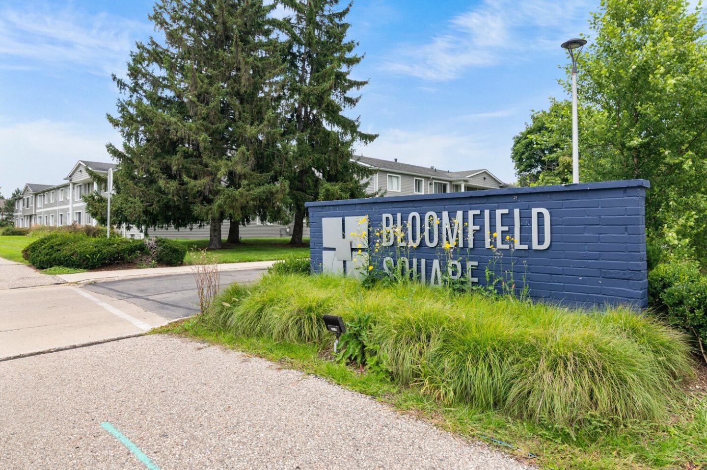 Bloomfield Square Image 32