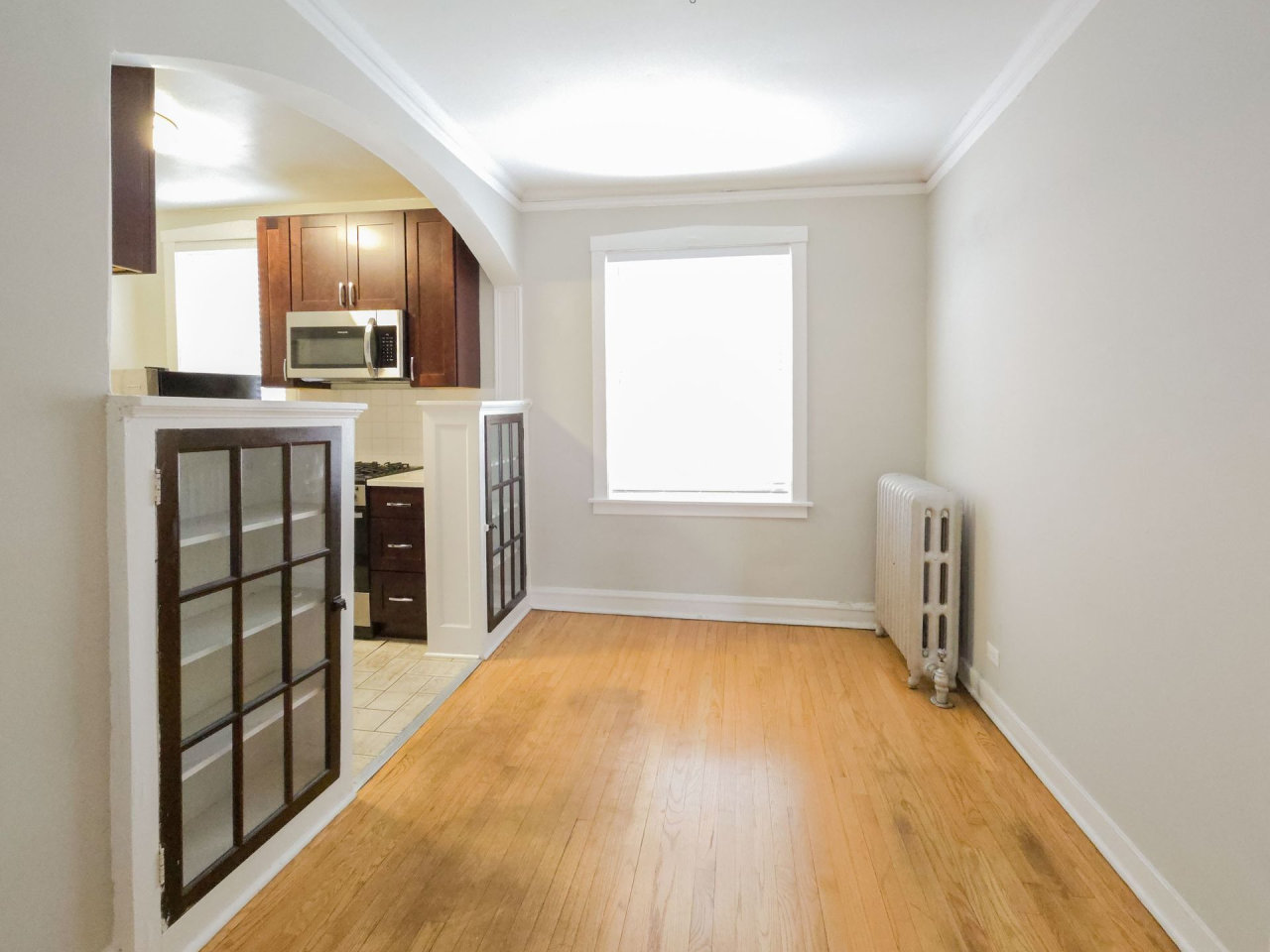 4501-09 N Greenview Image 7