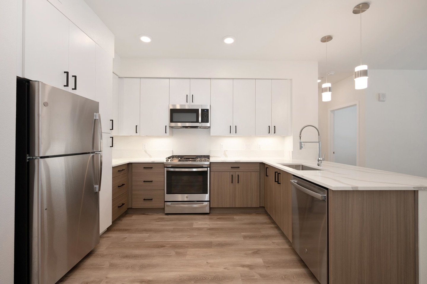 Halcyon Apartments Image 187