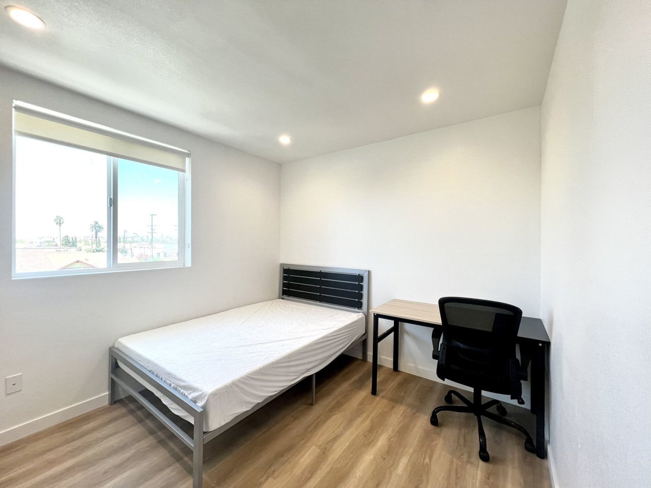 1654 W 35th Street - Co-Living Housing Image 4