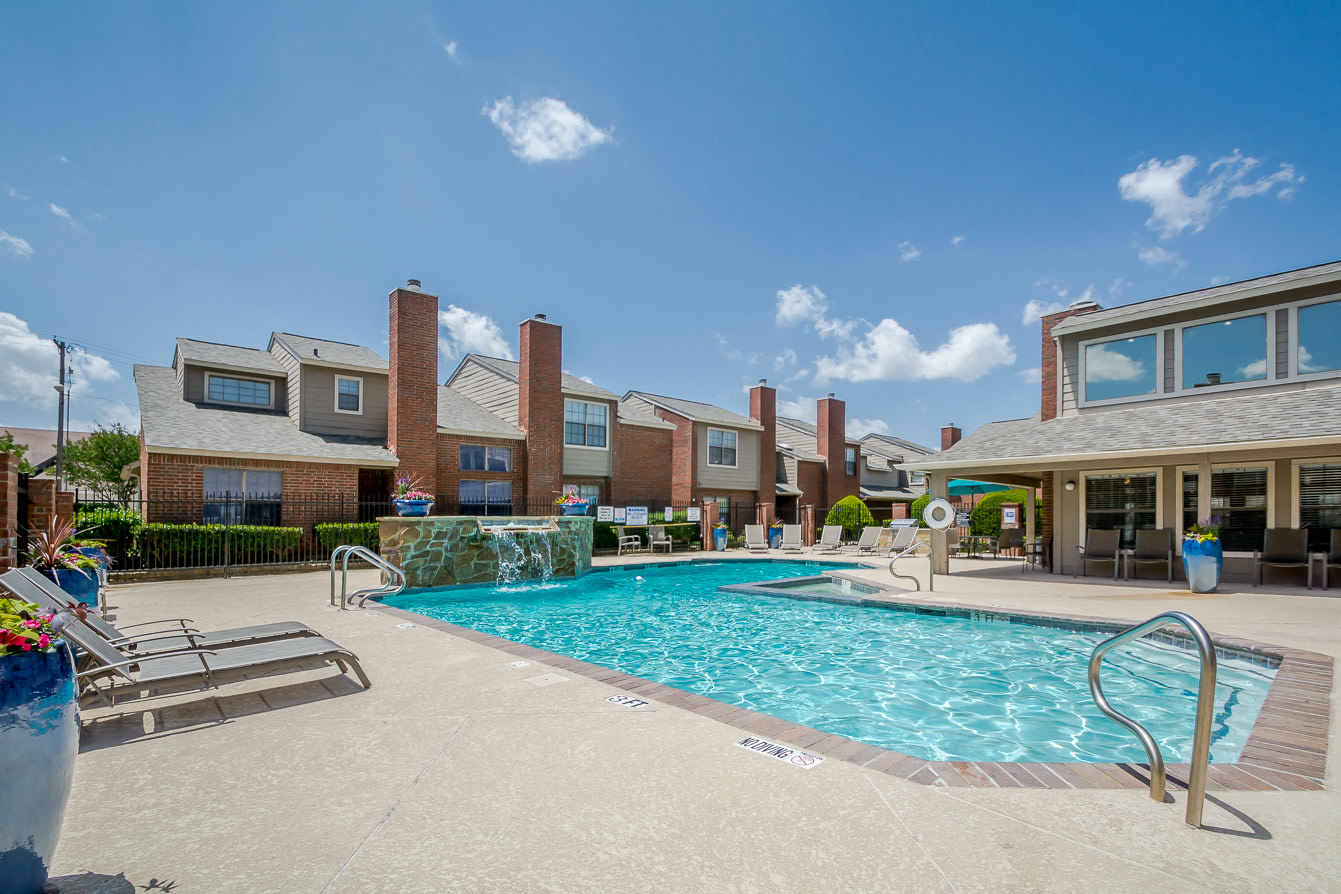 Amberly Village Image 3