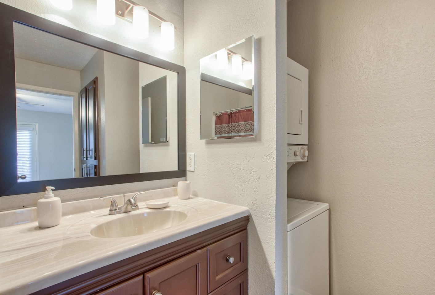 The Arbors Of Burleson Image 4