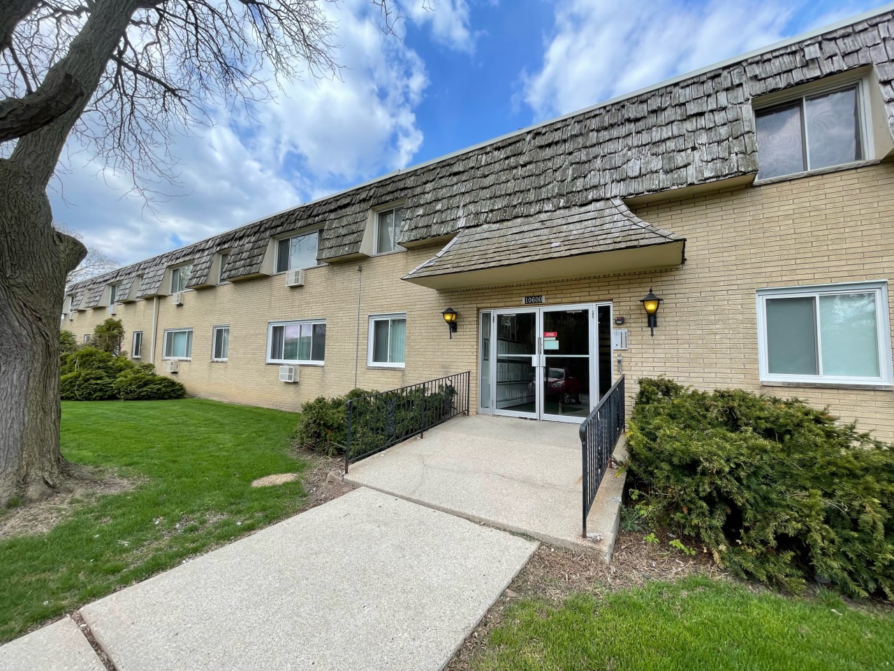 Ridge Manor Image 15