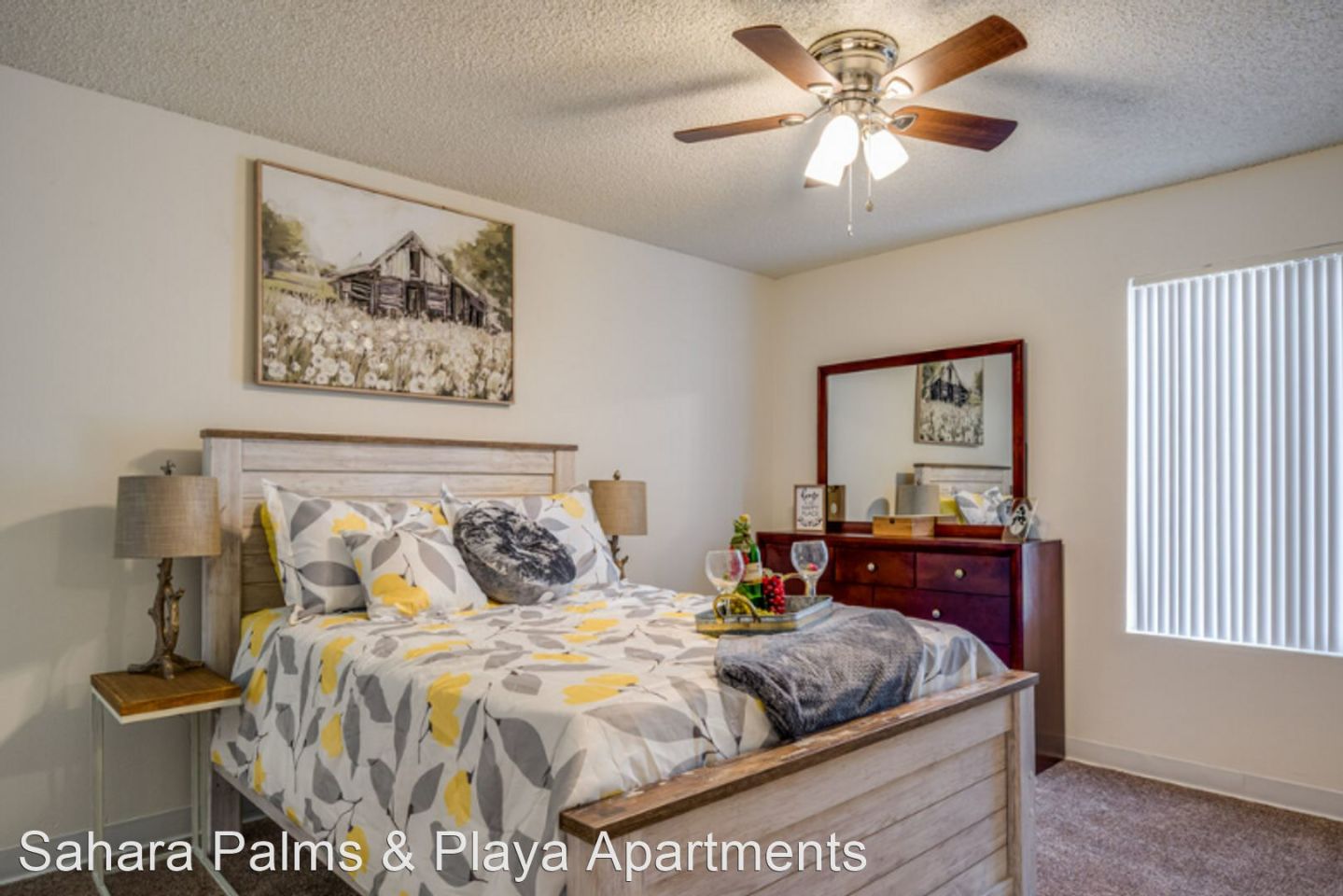 Sahara and Playa Palms Apartments Image 5