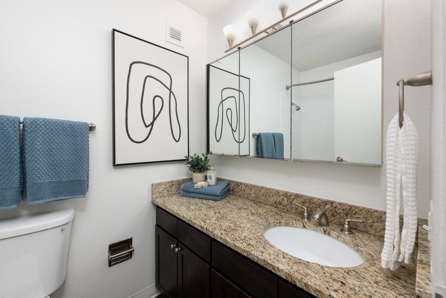 300 East Seventeenth Image 11