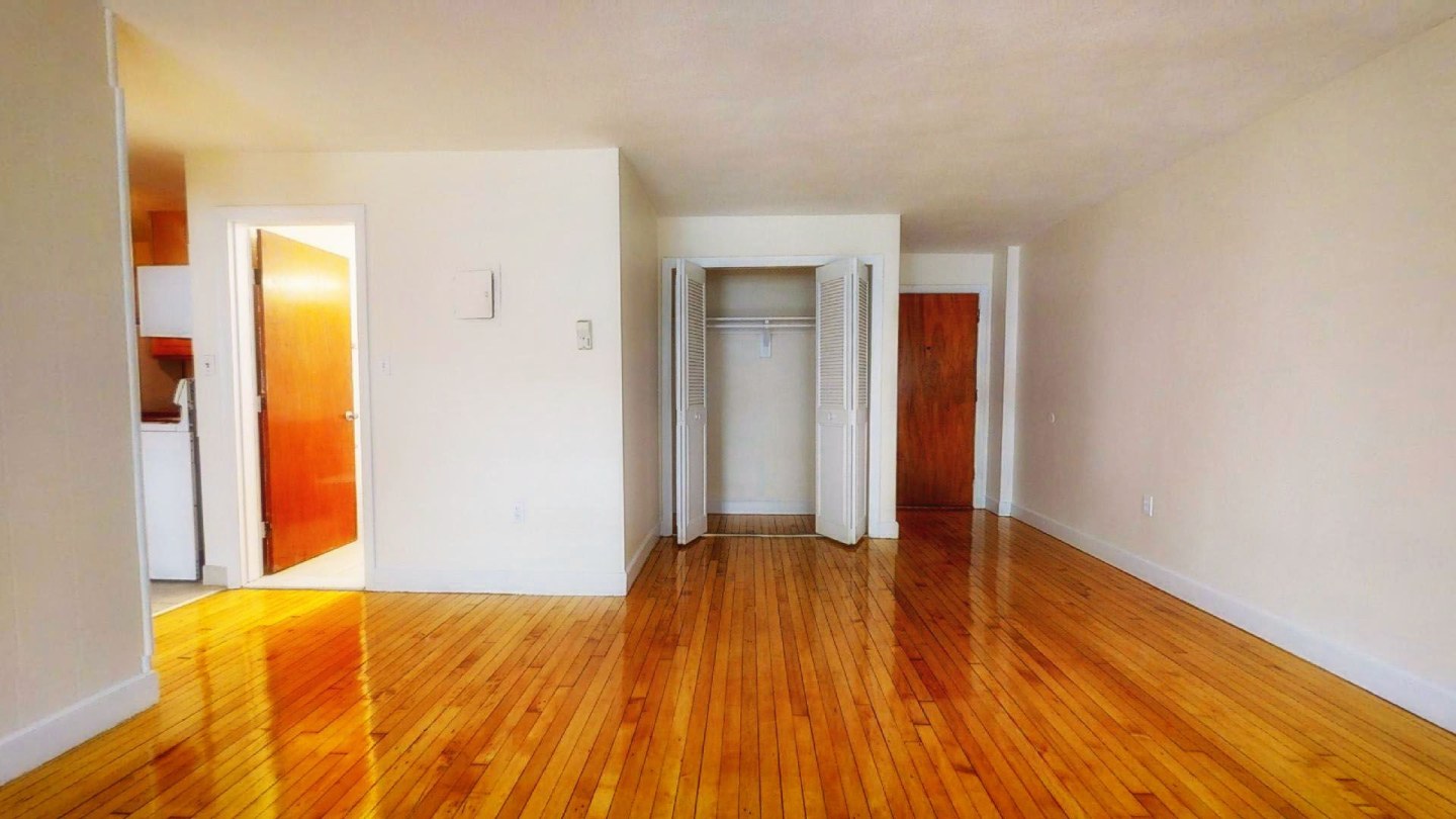 Armington Street Apartments Image 14
