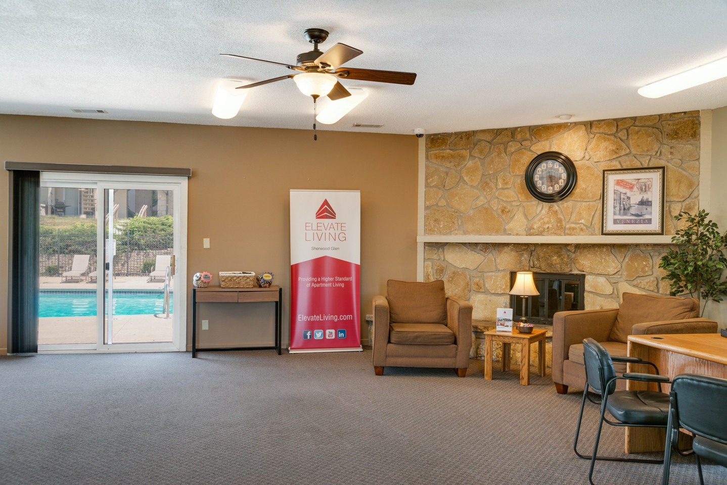 Sherwood Glen Image 9