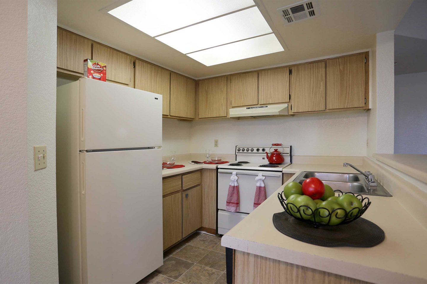 Brook Creek Apartments Image 7