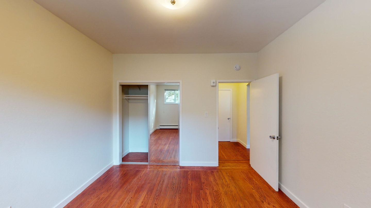 2898 Jackson Image 17