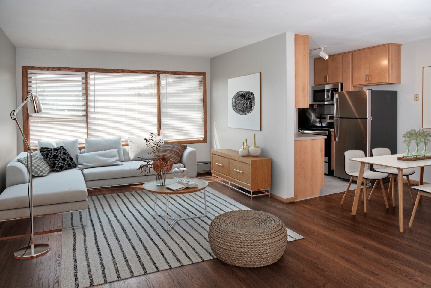 South Highland Apartments Image 8