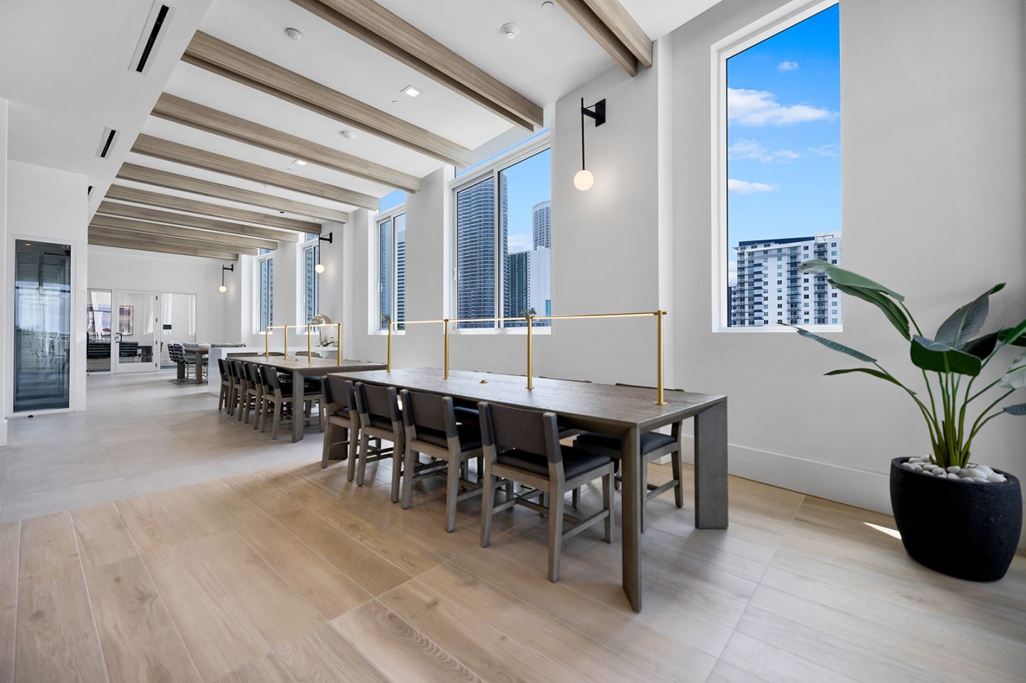2000 Biscayne Image 5