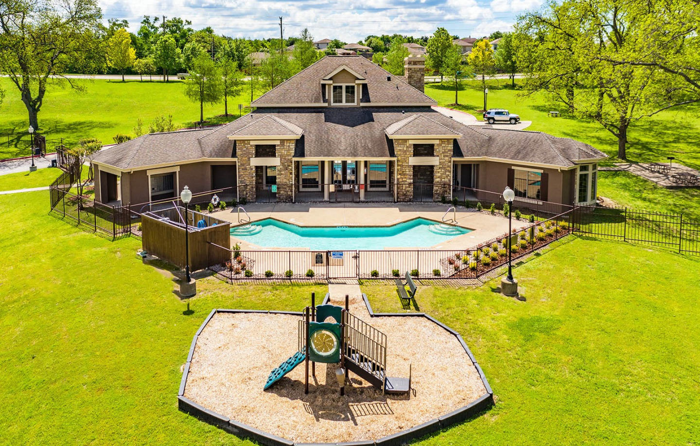 Highland Hills Image 4