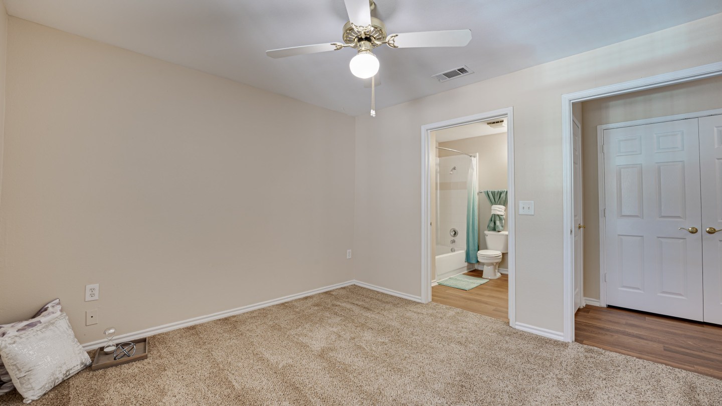 Cleburne Terrace Image 8