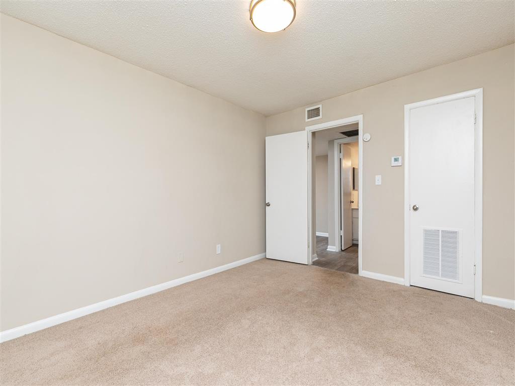 Monarch Villas Image 40