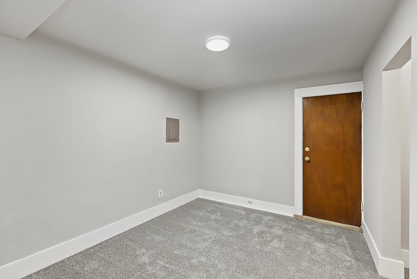 Farrah Apartments Image 7