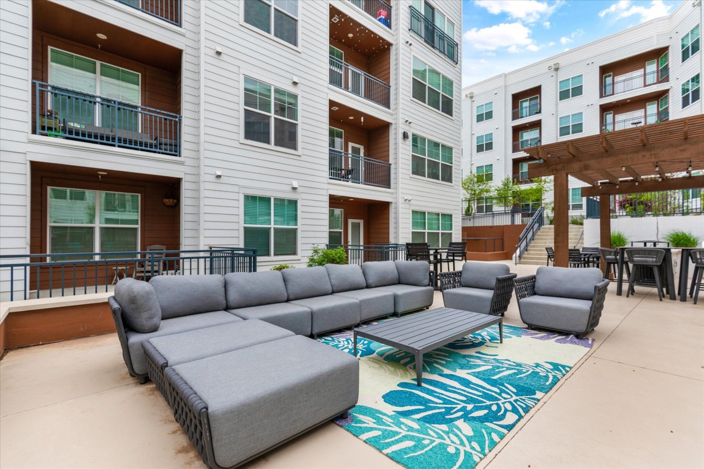 Shoreview Flats Image 3