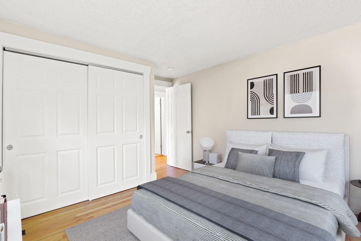 1602 Franklin Image 4