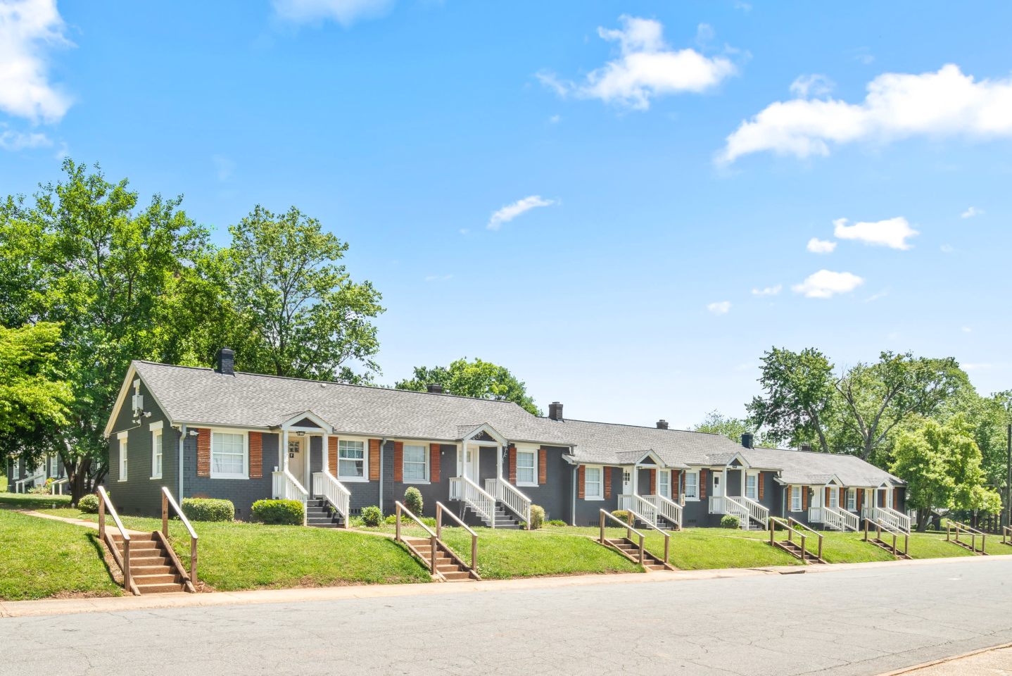 Balfour Marietta Luxury Apartments Image 2