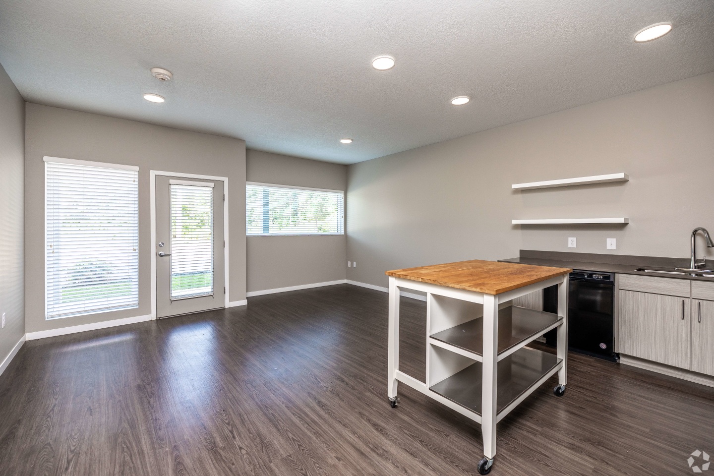 The Residences at River View Image 32