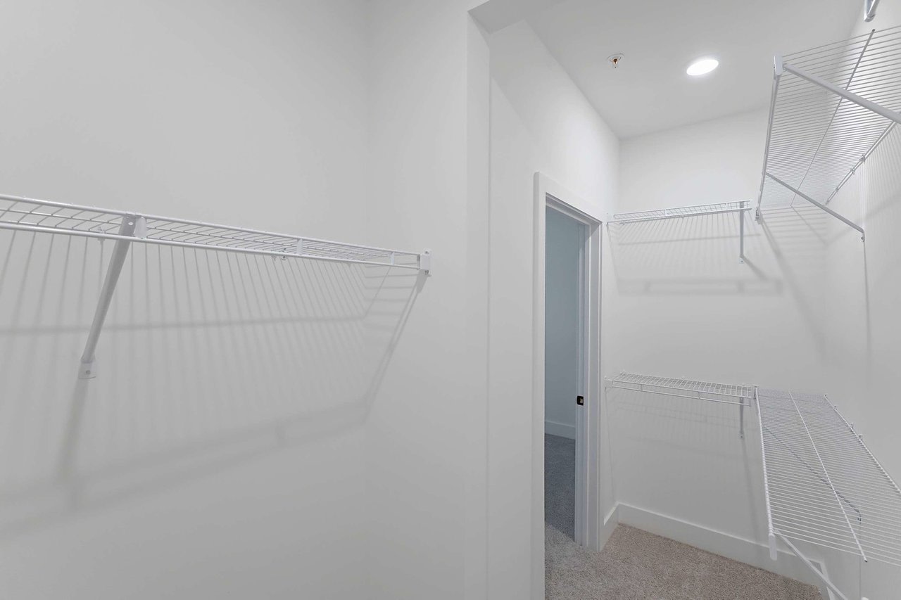 Botanic Luxury Apartments Image 33