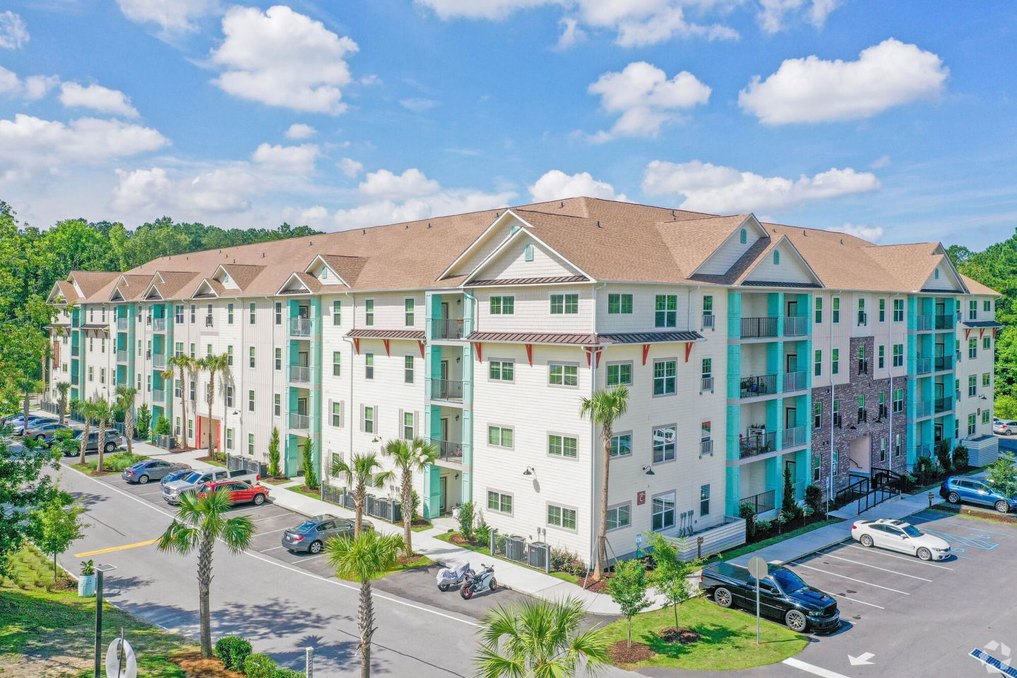 Channel Family Apartment Homes Image 20